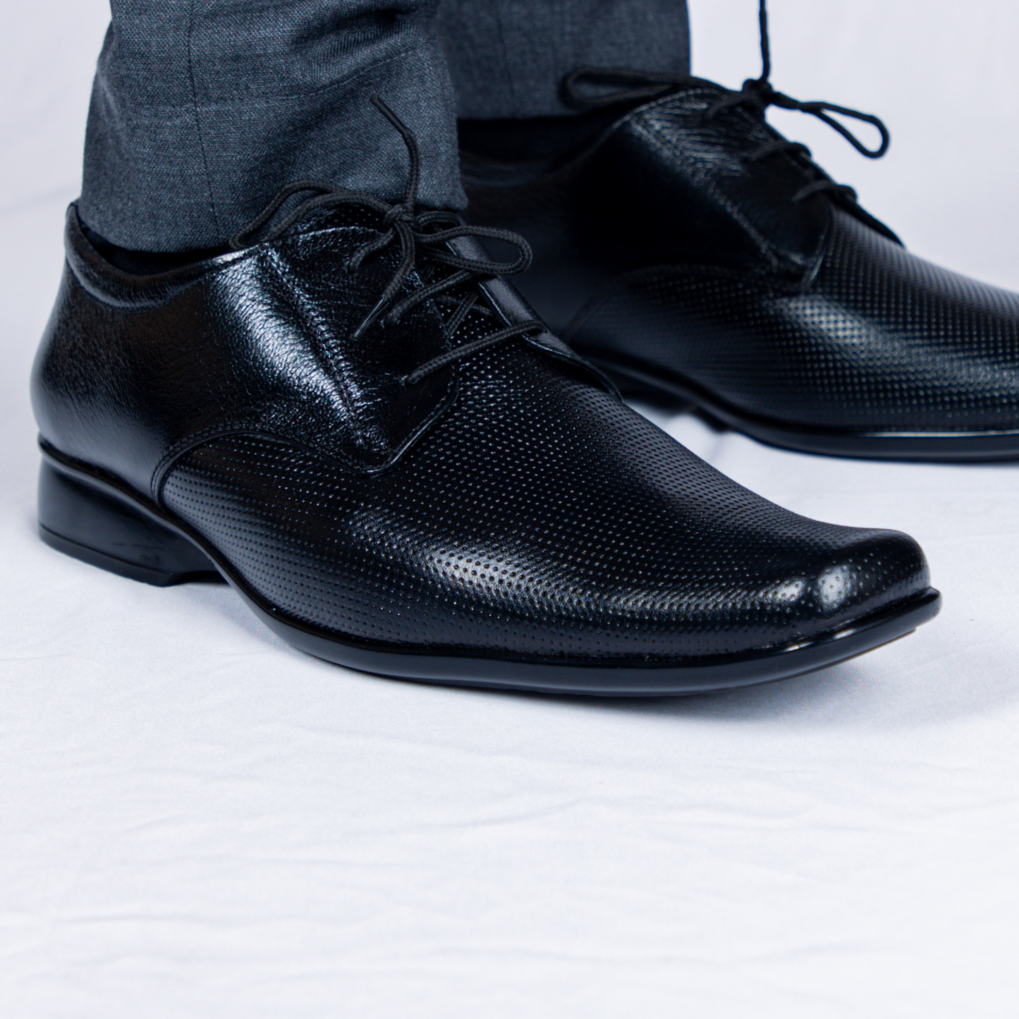 The Derby - Black